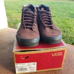 NEW Vans Native Suede shoes